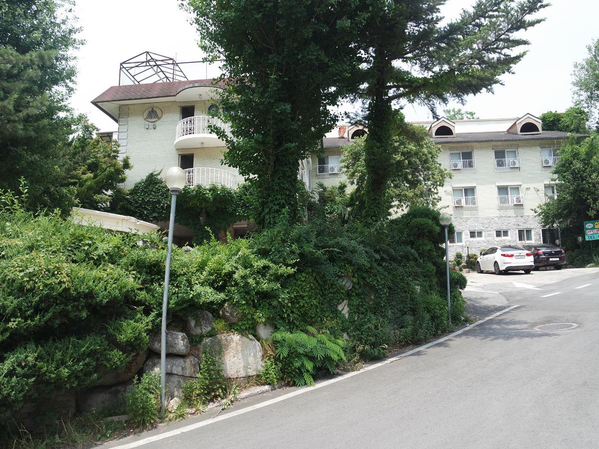 Sorak Garden Resortel Сокчхо Екстер'єр фото